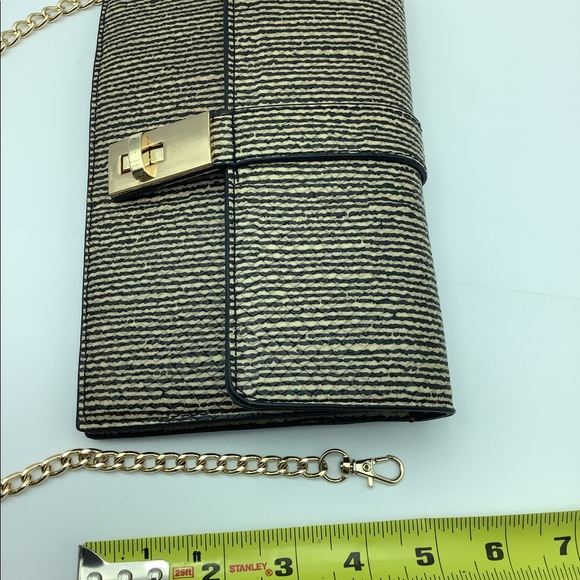 Sondra Roberts Squared , Clutch / Crossbody Bag 🌸 - Picture 6 of 7